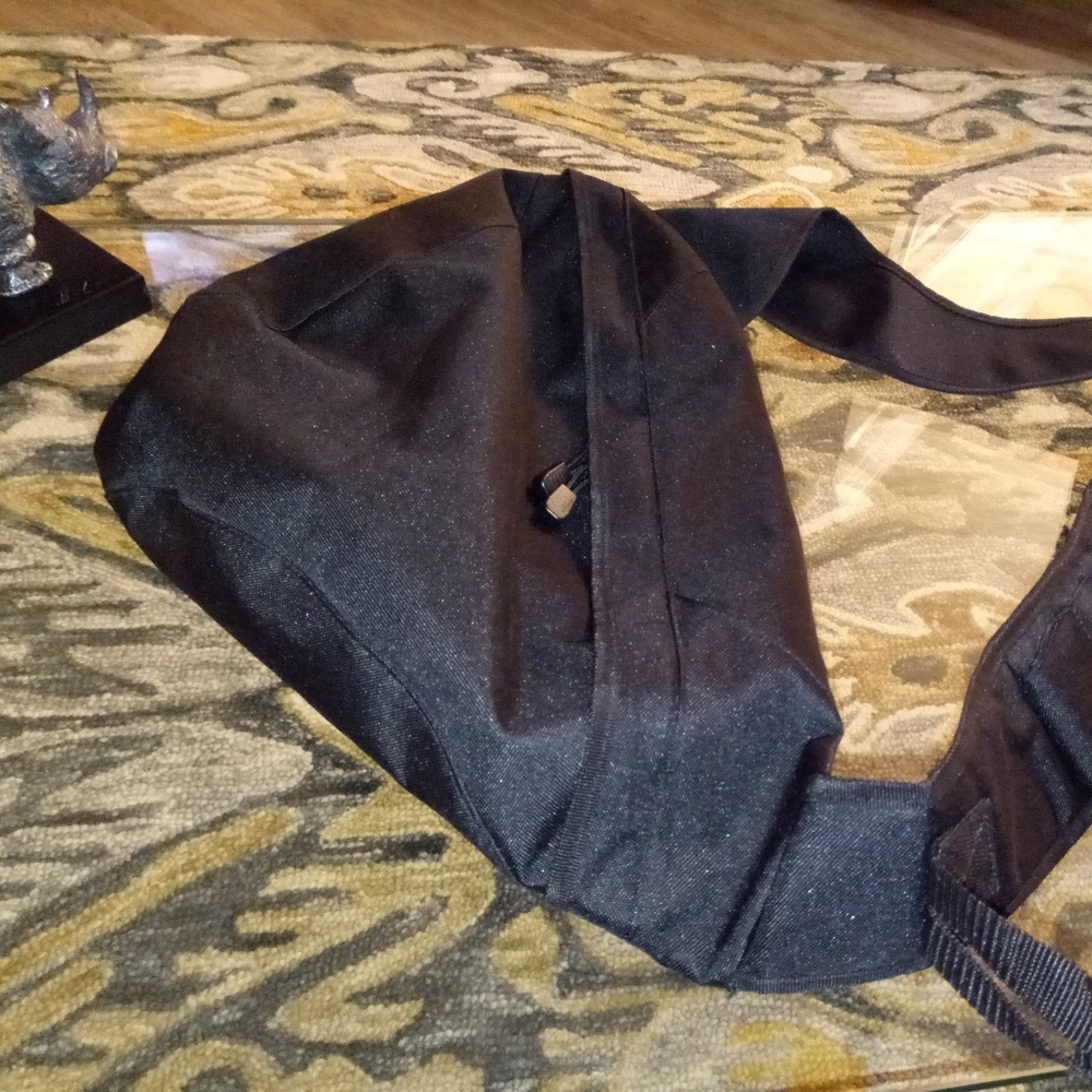 VON POK Travel Slice Sling BackPack